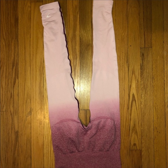 Small ombré EUC gymshark - Picture 3 of 3